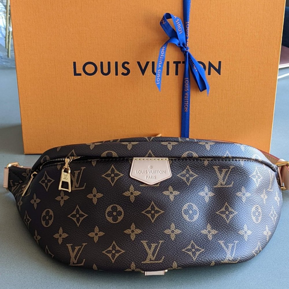 Brand New! Louis Vuitton Monogram Bumbag